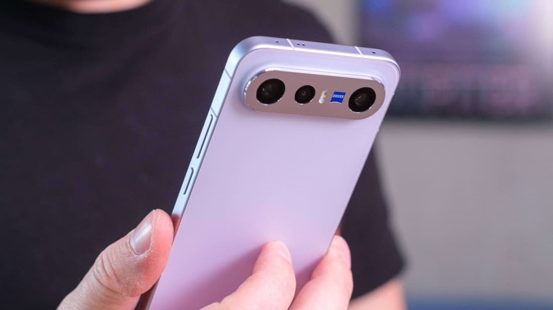vivo X300e key specs surface, expected with SD8 Gen 5 SoC and a huge